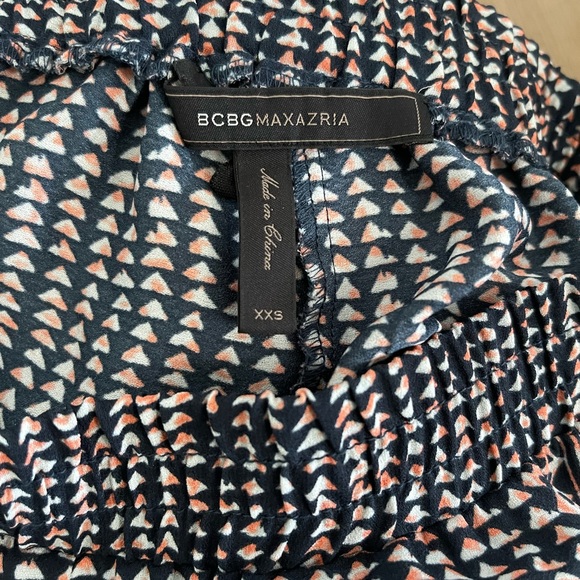 BCBGMAXAZRIA-ISSAC shorts - Picture 4 of 4